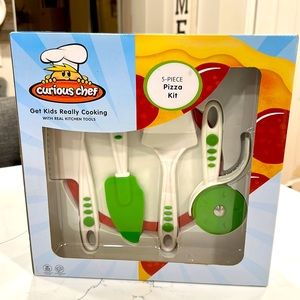 NWT Curious Chef Children’s Pizza 🍕 Kit